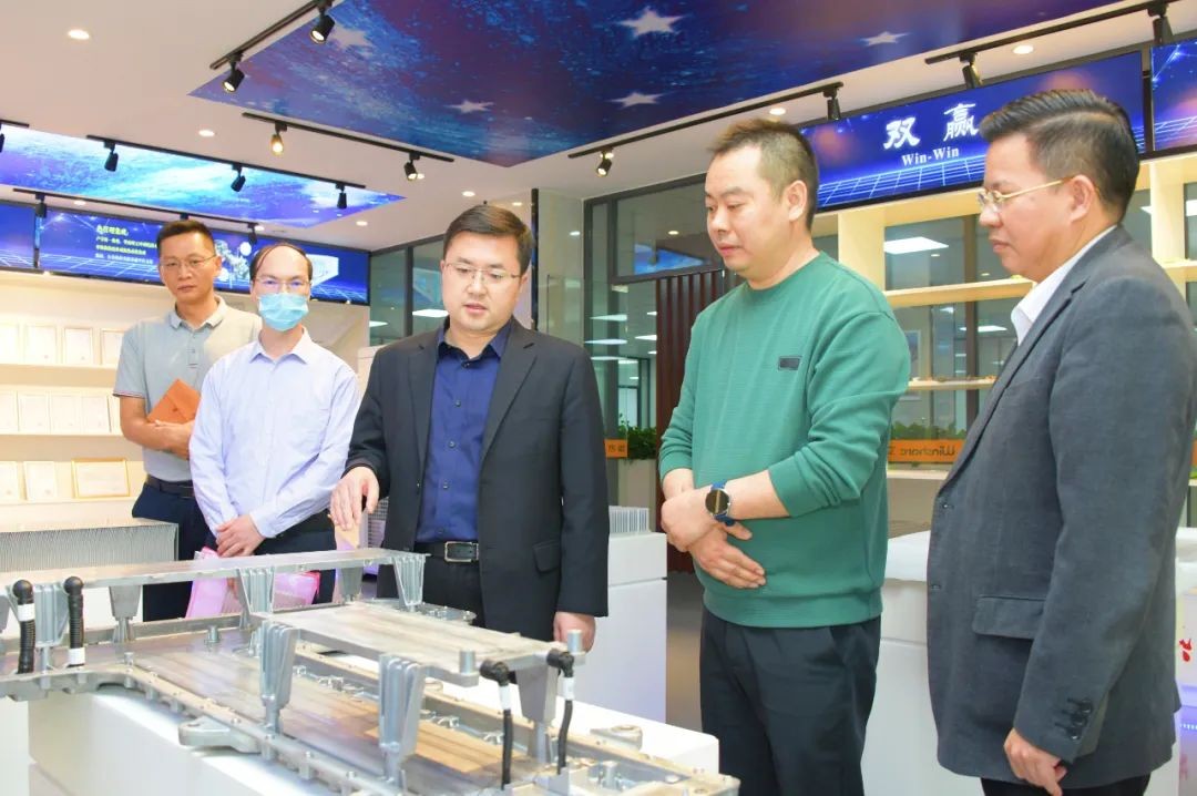 清溪鎮(zhèn)領導鼓勵文軒熱能堅定信心加大投入搶抓機遇做大做強